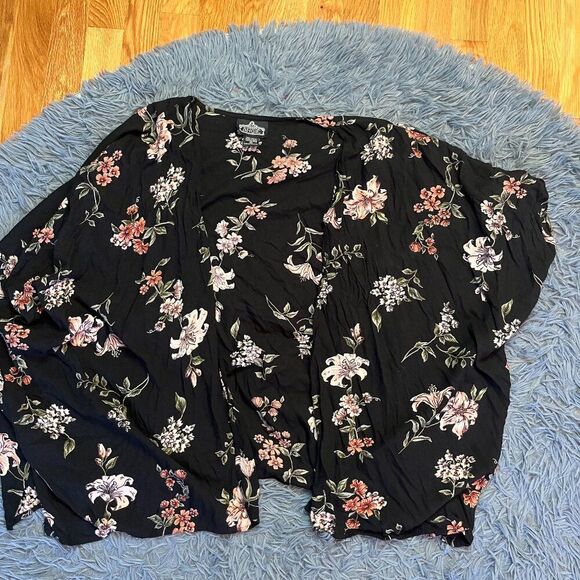 Angie Black Boho Floral Print Kimono Cardigan Size S - Picture 1 of 4
